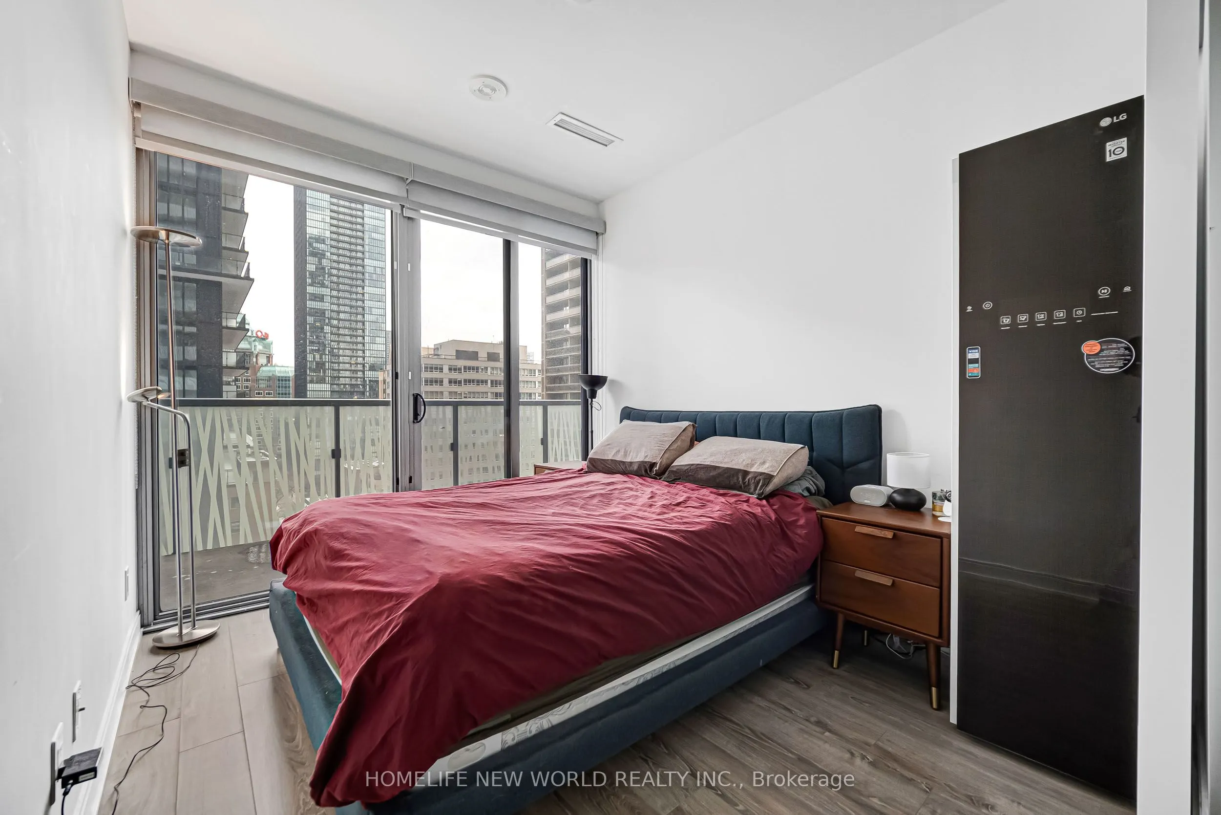 50 Charles Street E #1103