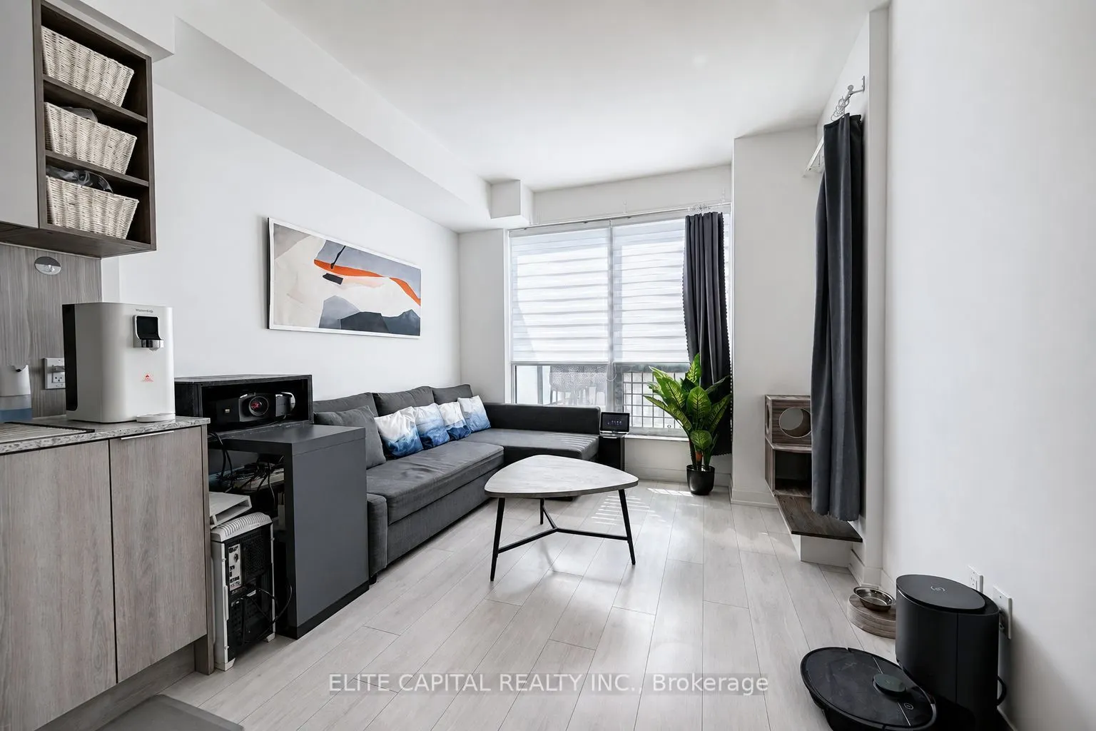 31 Tippett Road #740