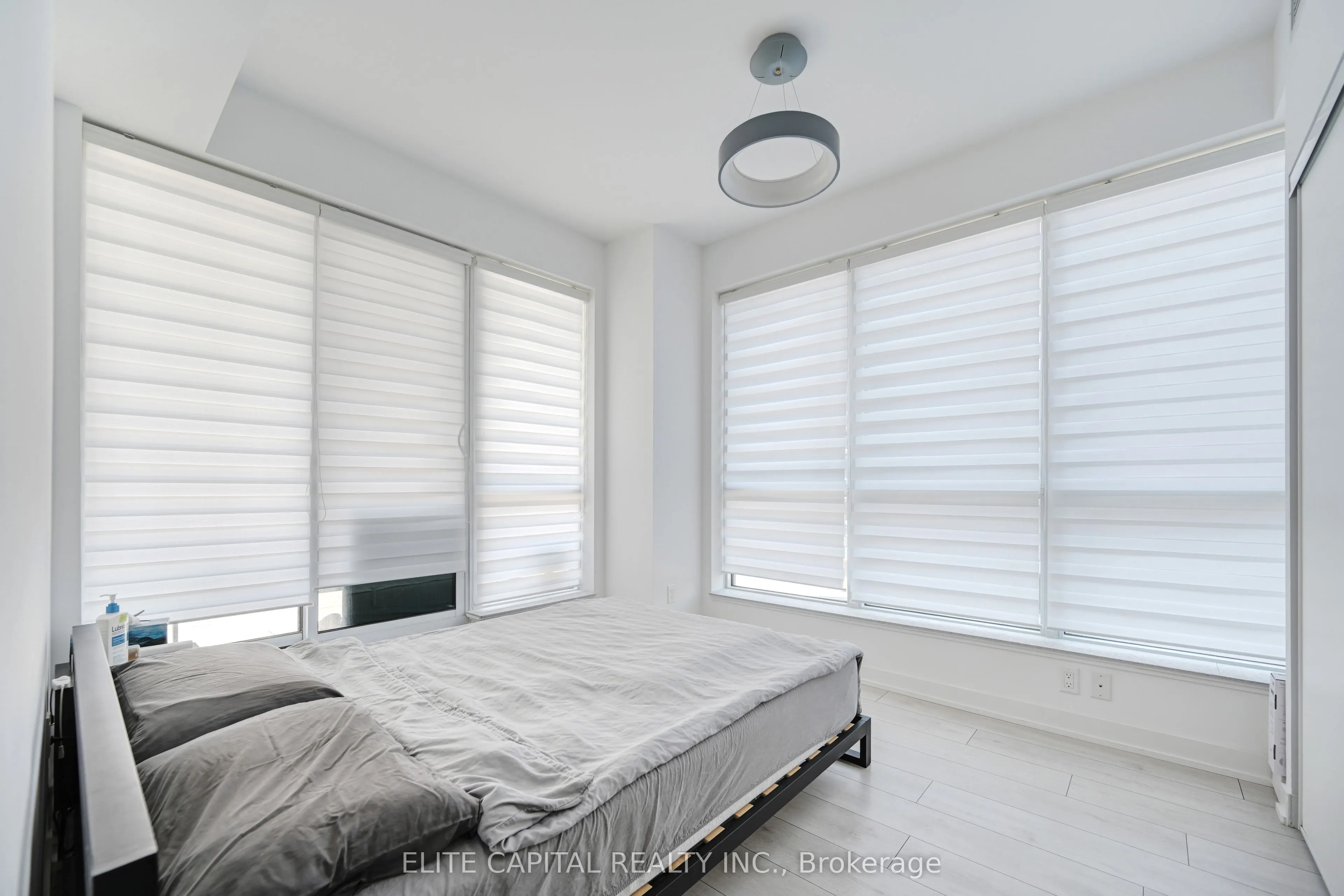 31 Tippett Road #740