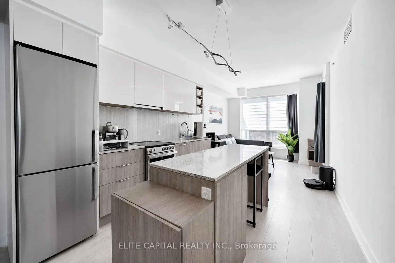 31 Tippett Road #740