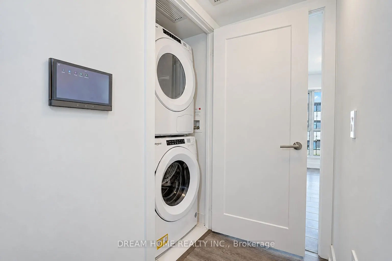 585 Bloor Street E #1622