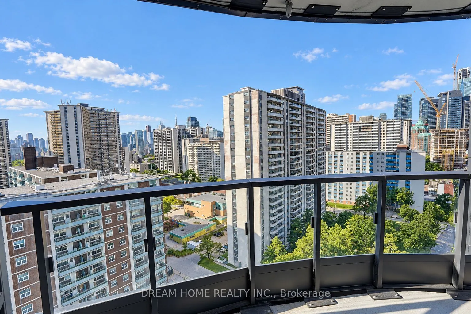 585 Bloor Street E #1622