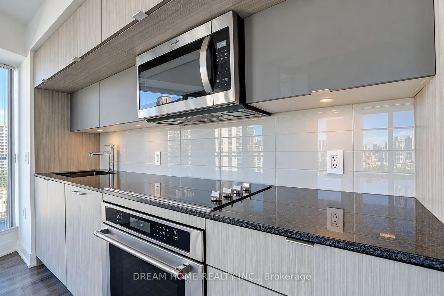 585 Bloor Street E #1622
