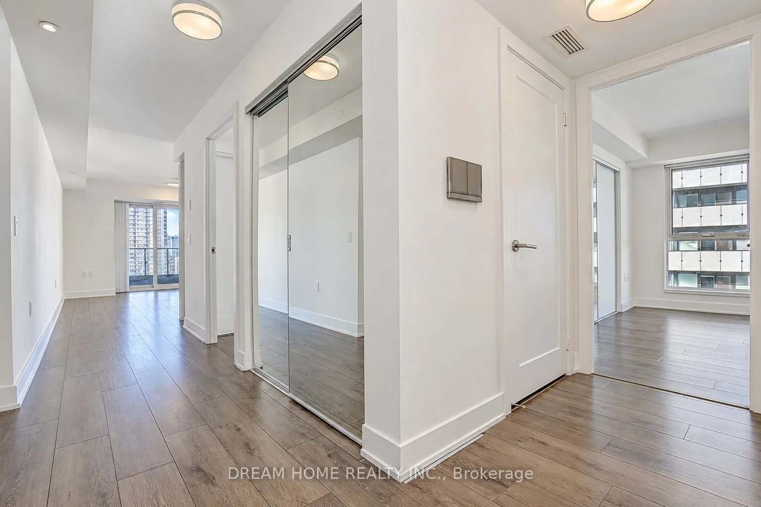 585 Bloor Street E #1622