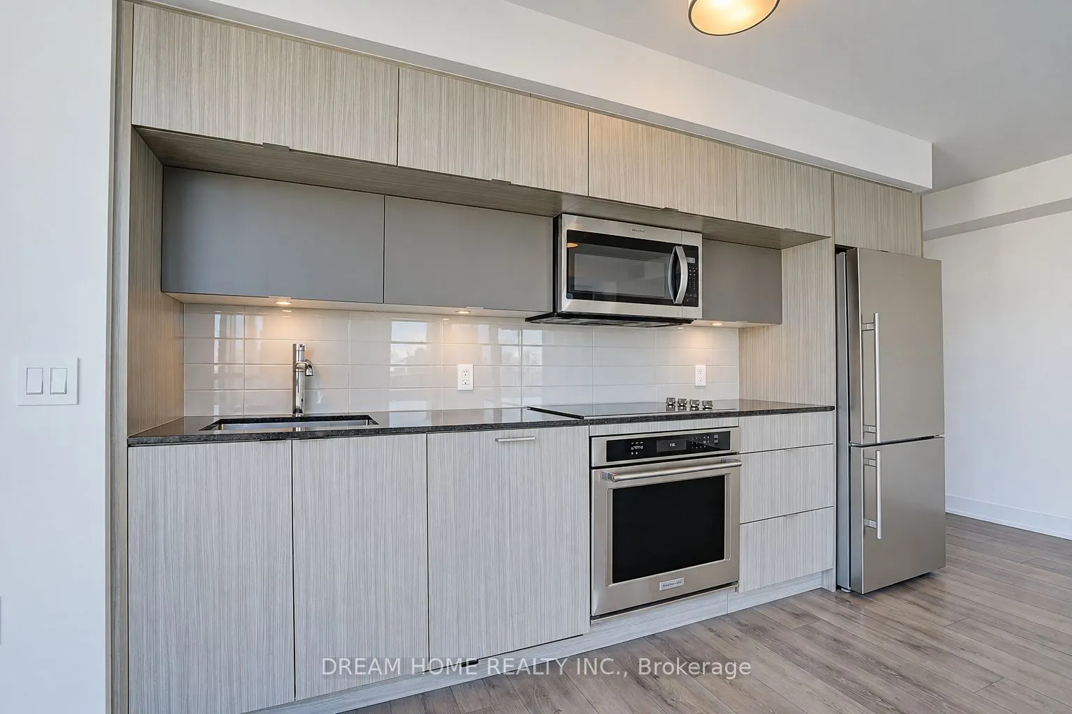 585 Bloor Street E #1622