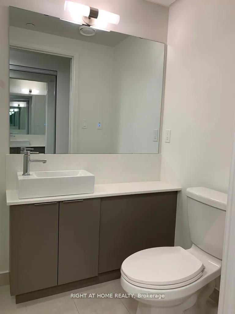 27 Bathurst Street #1416W
