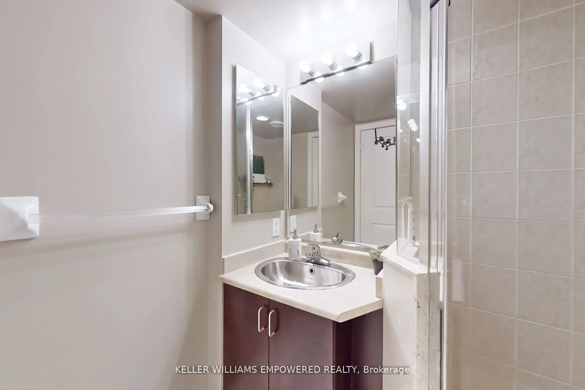 50 Lynn Williams Street #1711