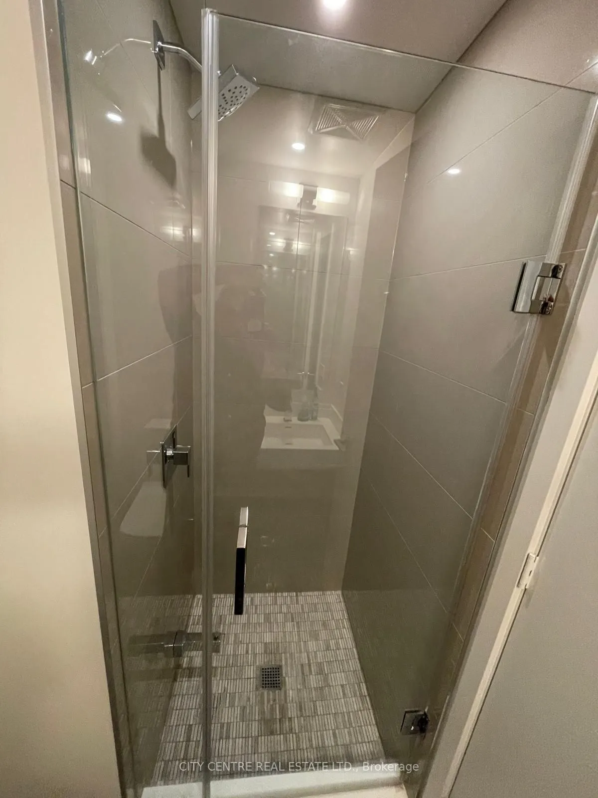 1 Yorkville Avenue #1602