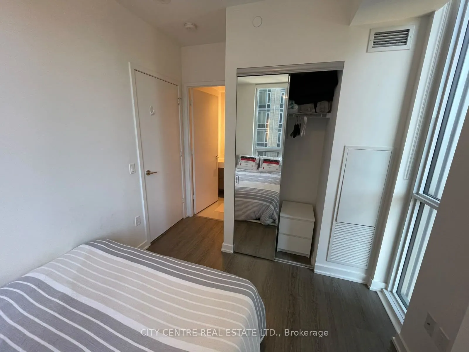 1 Yorkville Avenue #1602