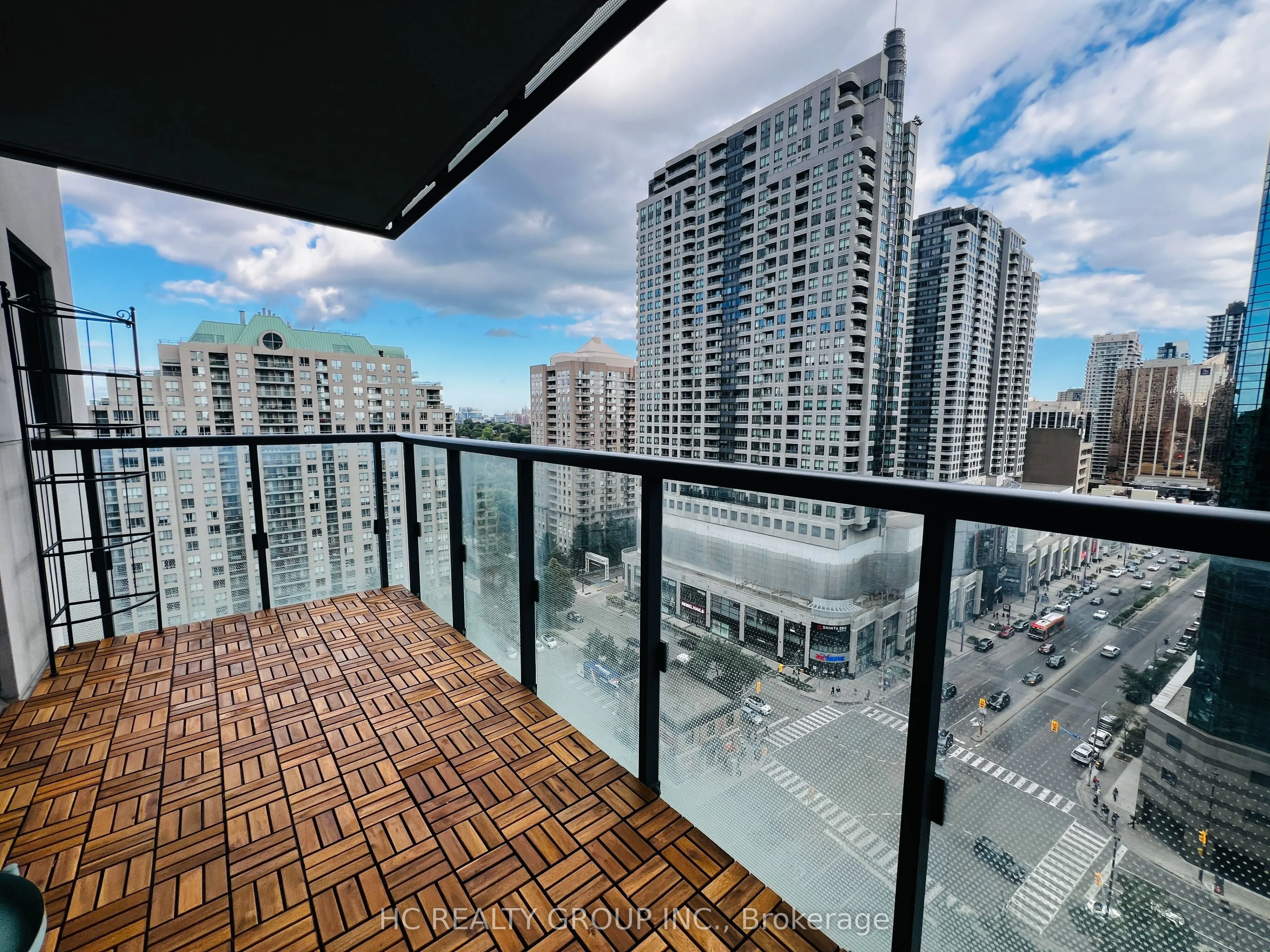 5168 Yonge Street #1712