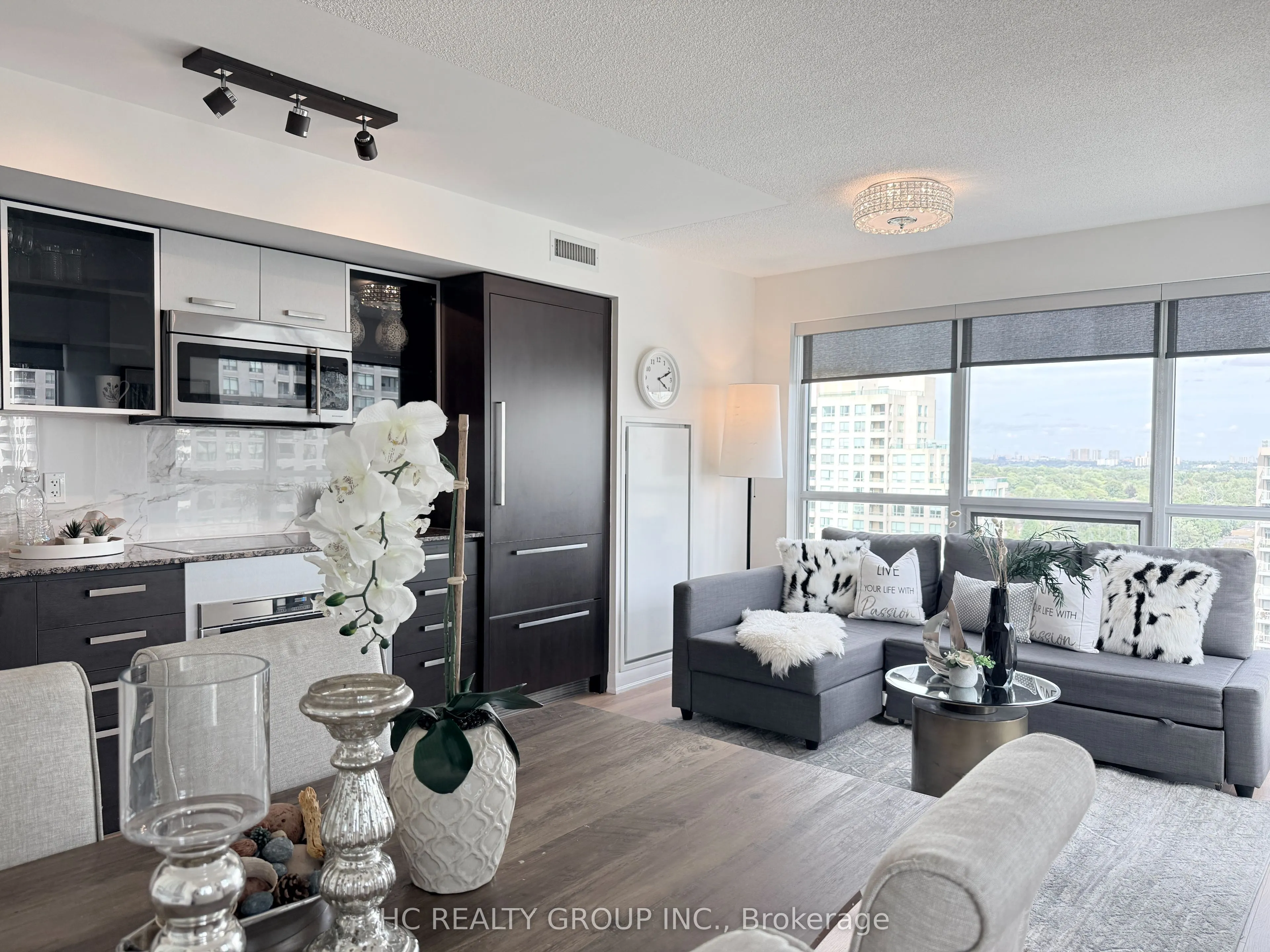 5168 Yonge Street #1712