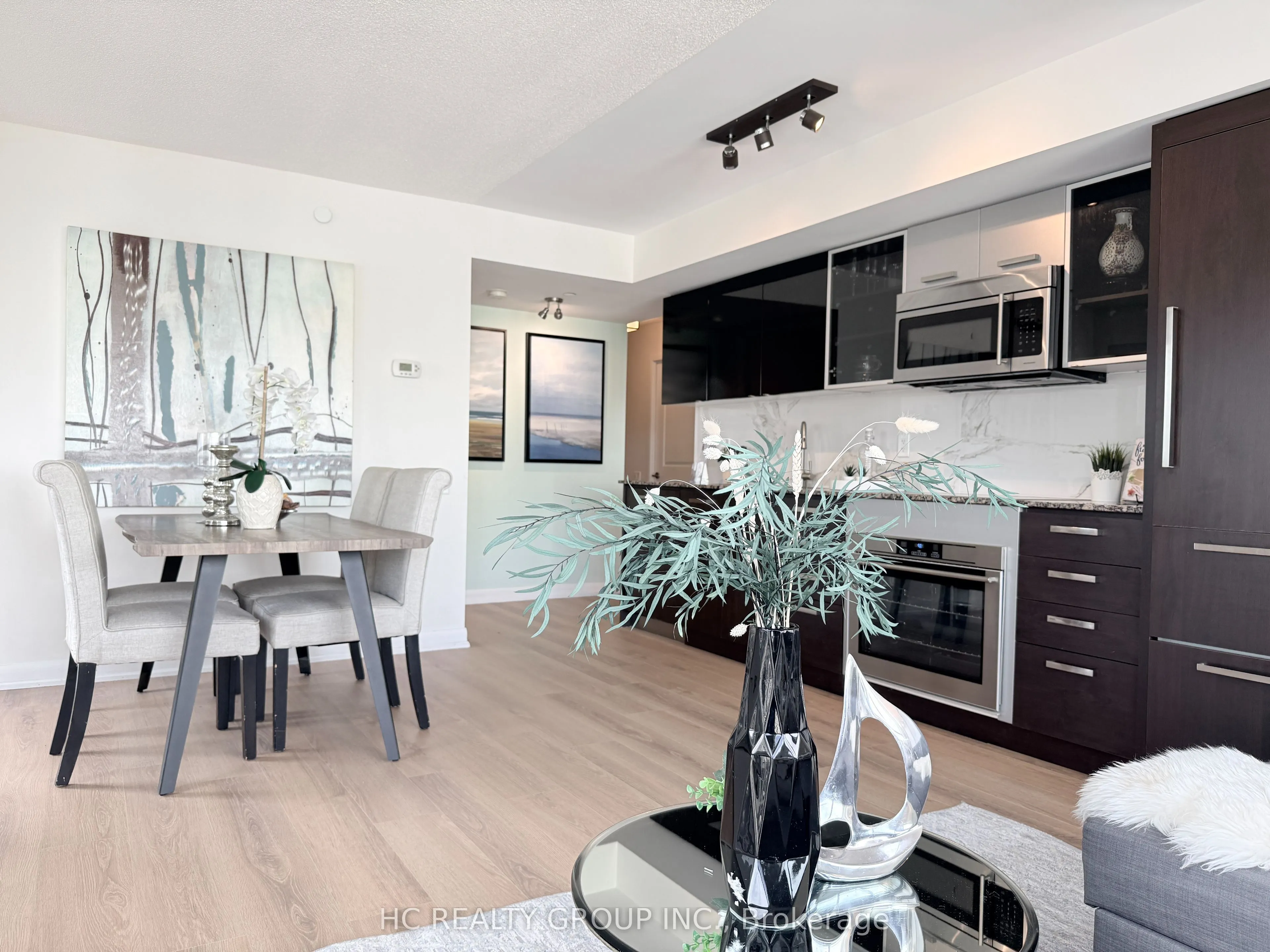 5168 Yonge Street #1712