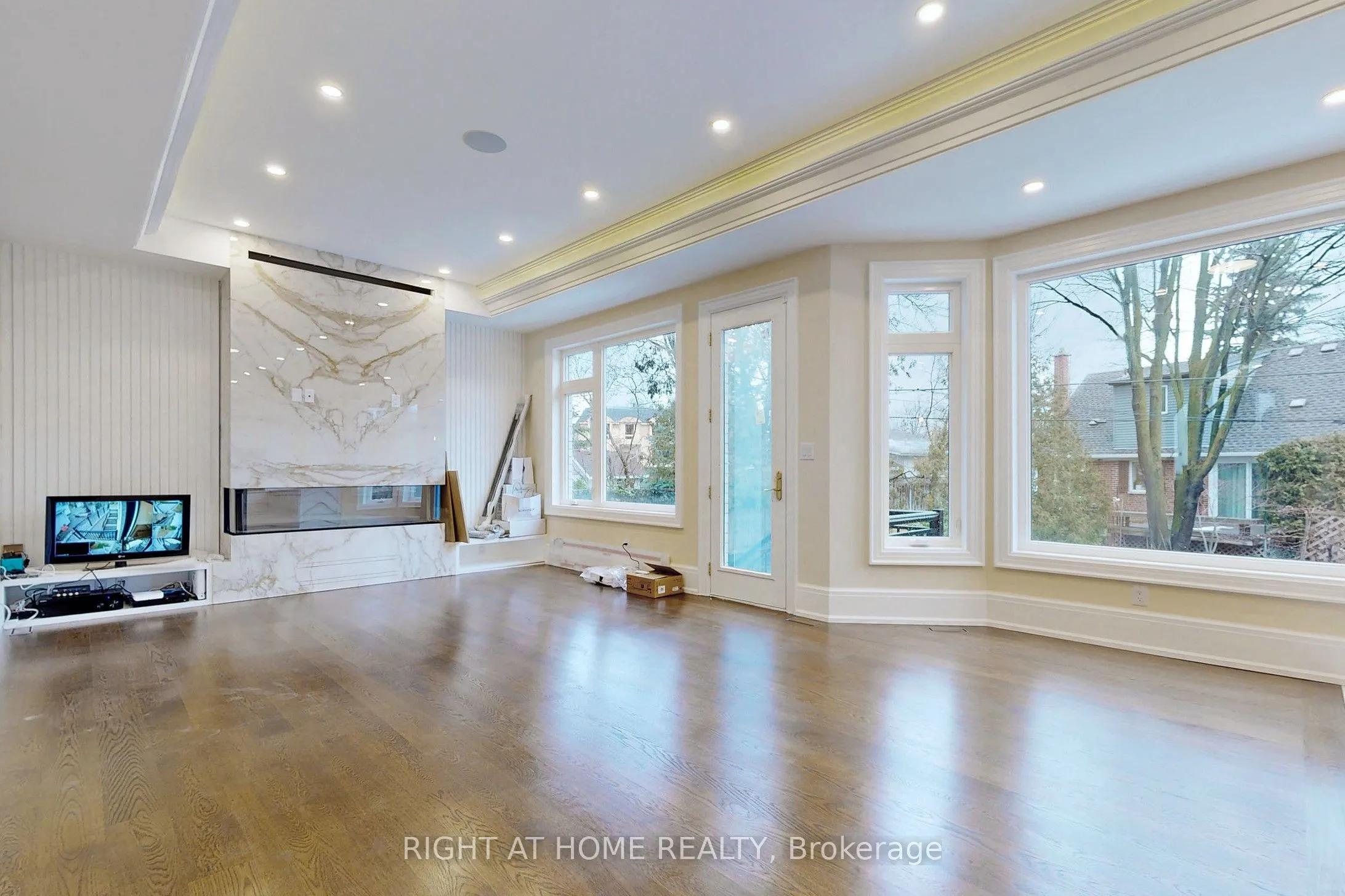 10 Jocelyn Crescent