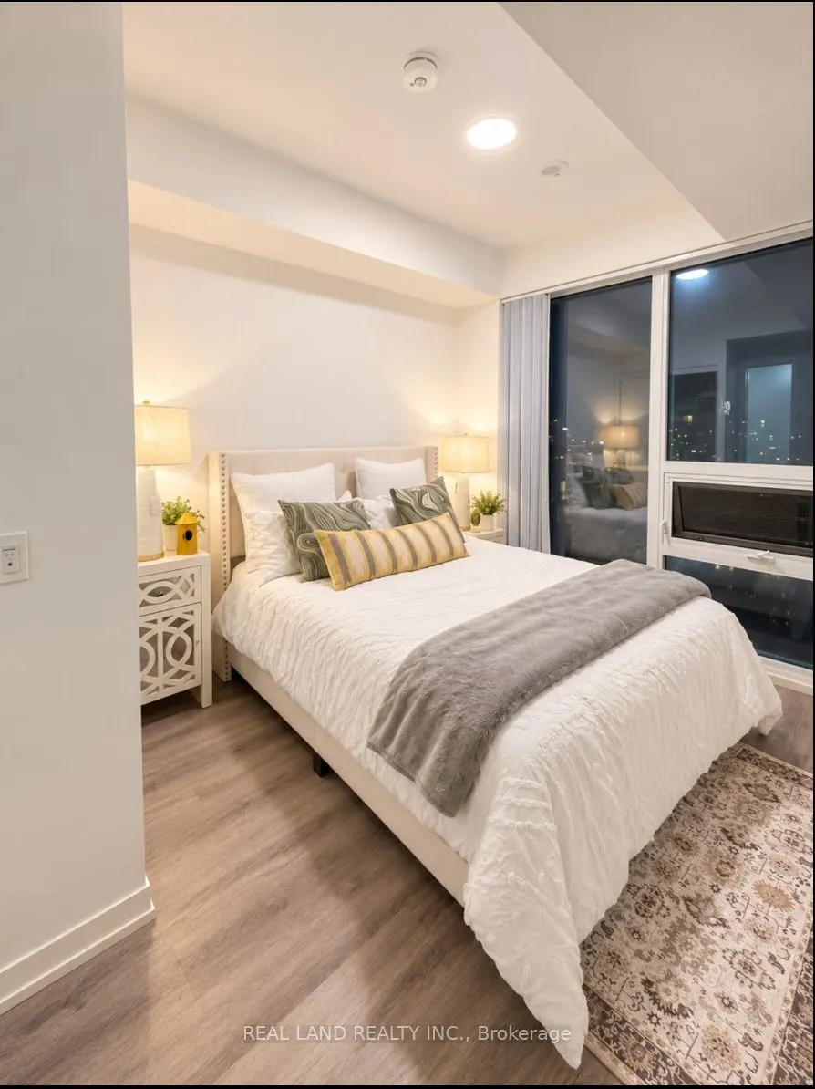 138 Downes Street #6802