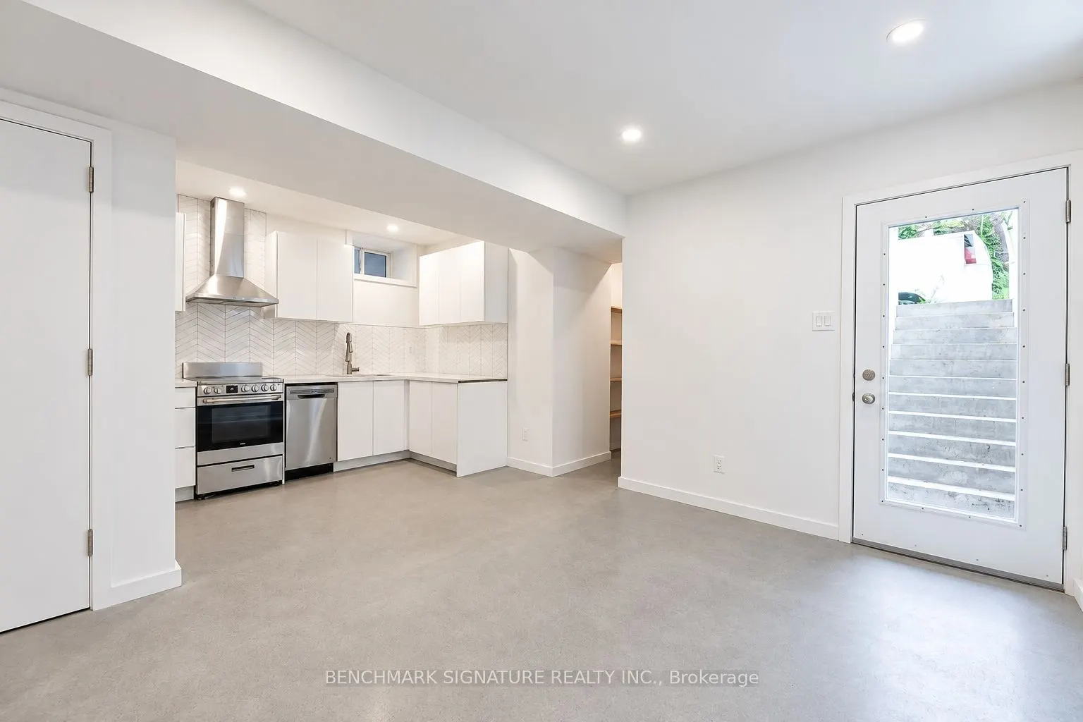 301 Euclid Avenue #Lower