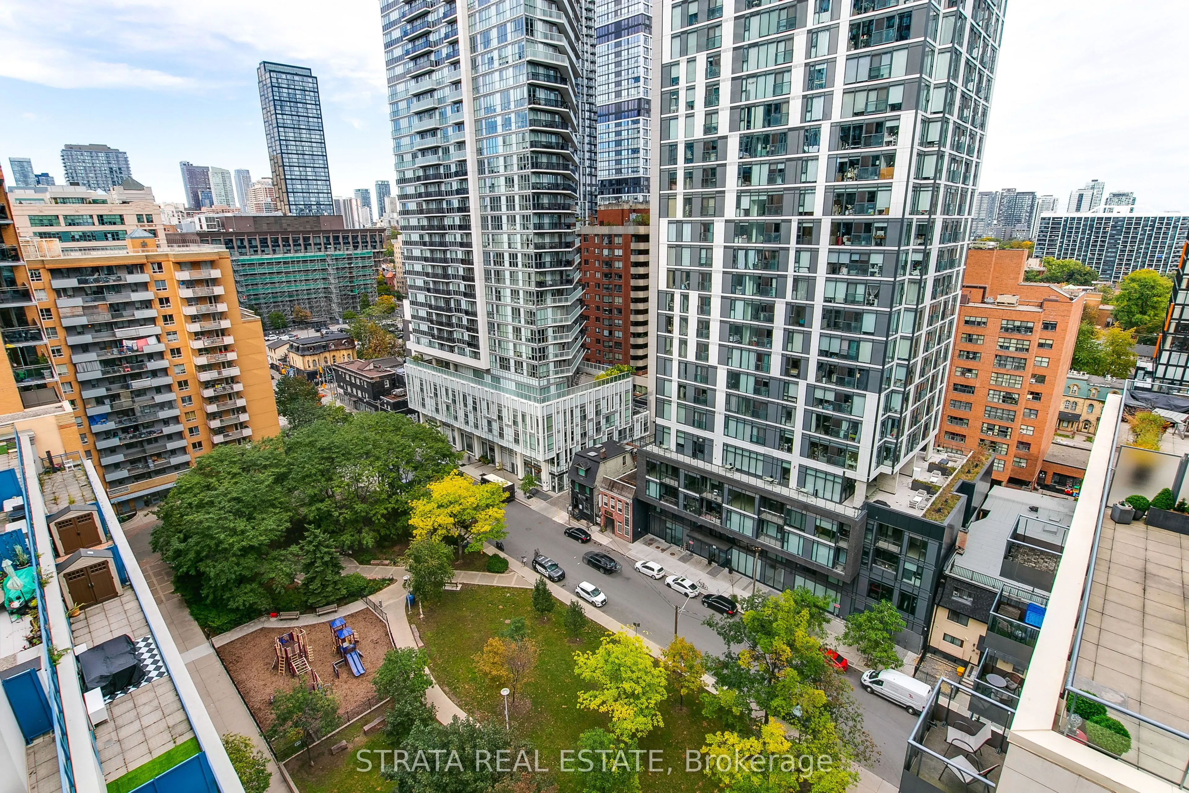 68 Shuter Street #1610