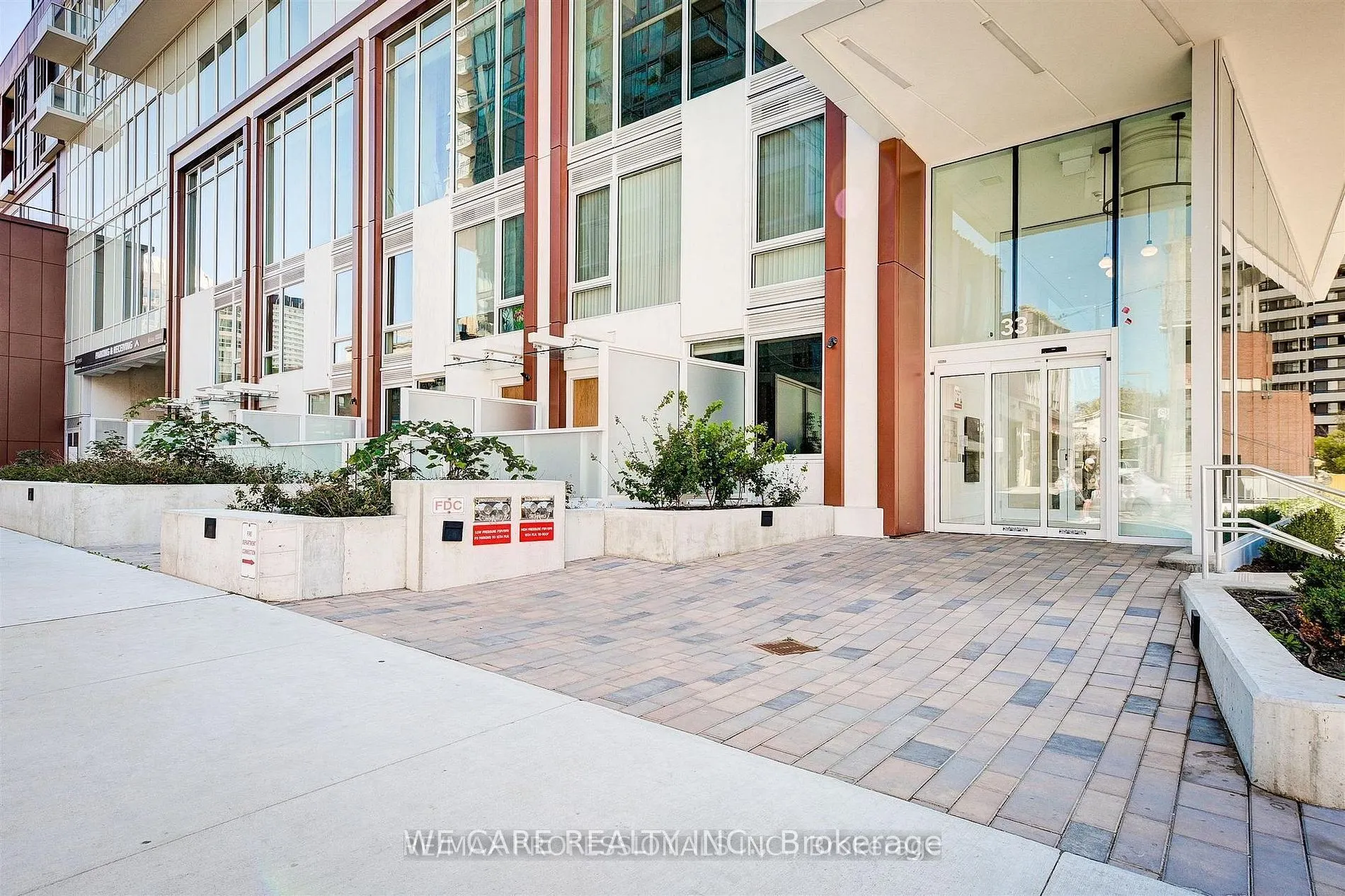 33 Helendale Avenue #2208