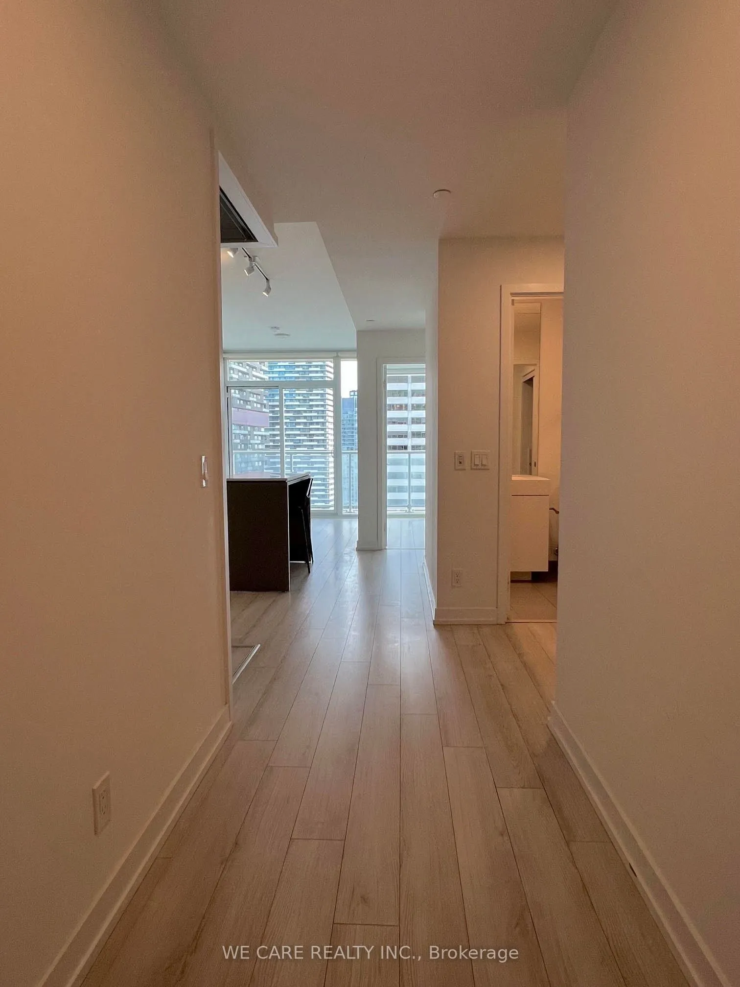 33 Helendale Avenue #2208