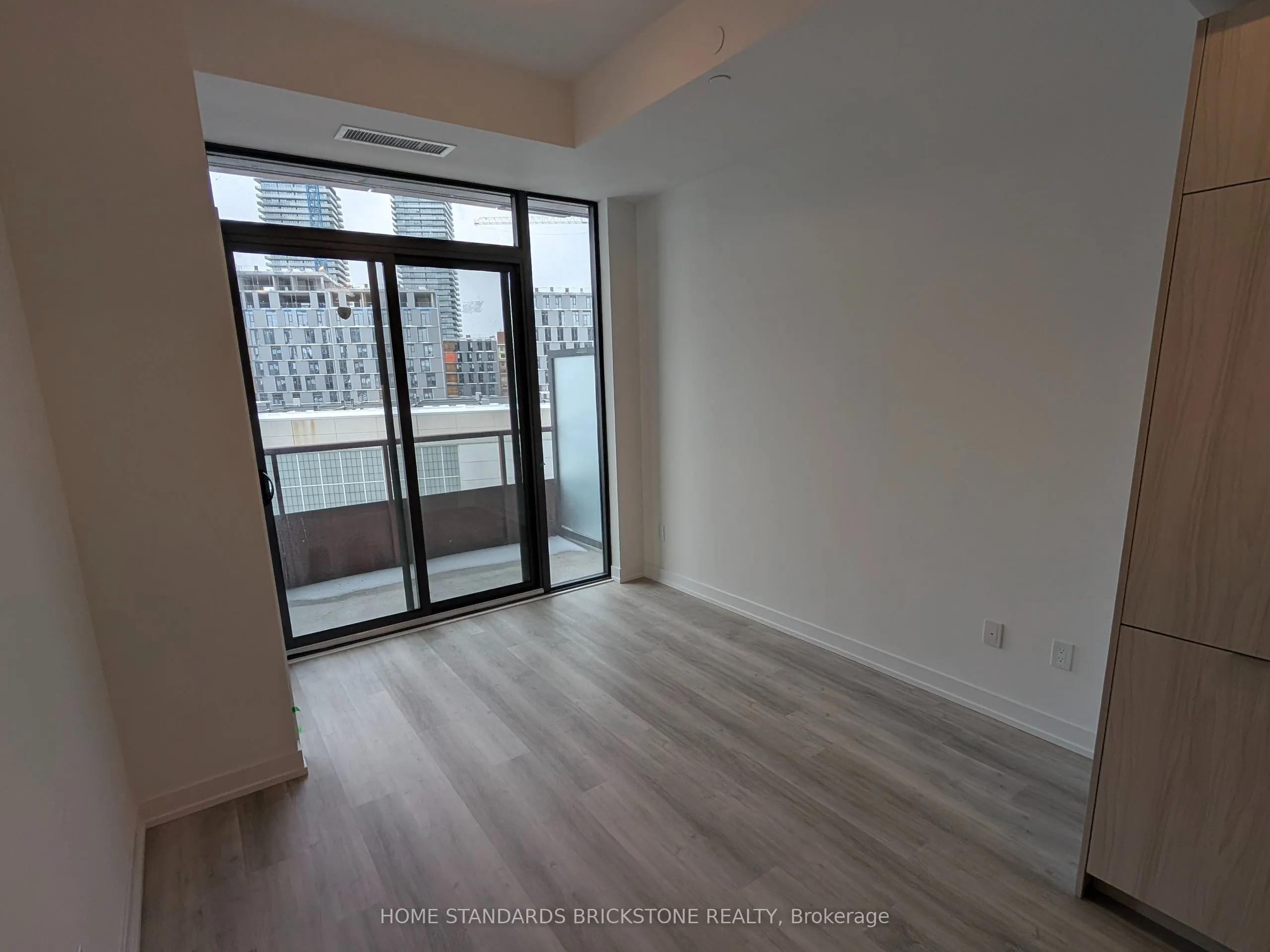 28 Eastern Avenue #614