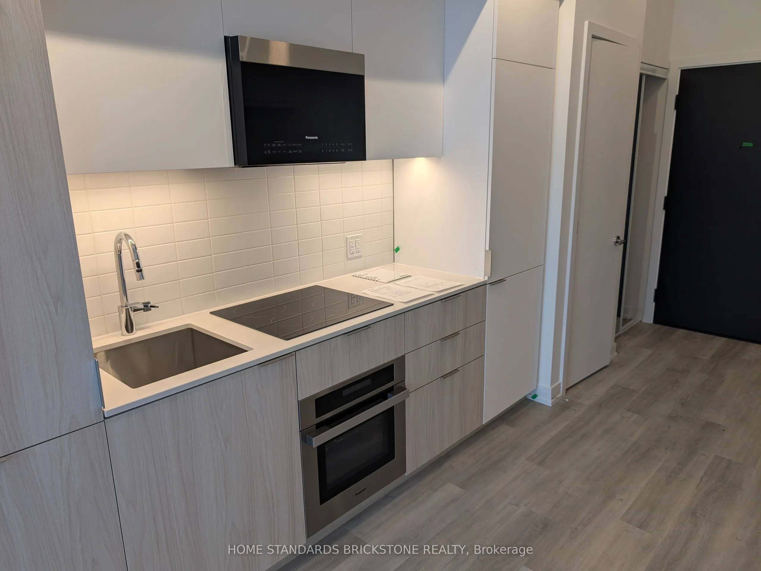 28 Eastern Avenue #614