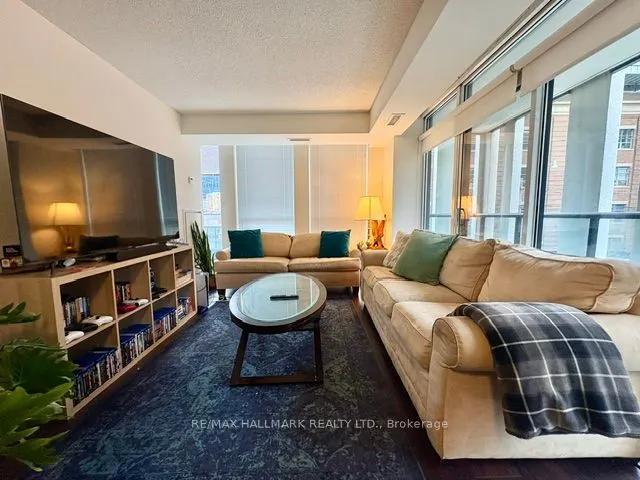 400 Adelaide Street E #206