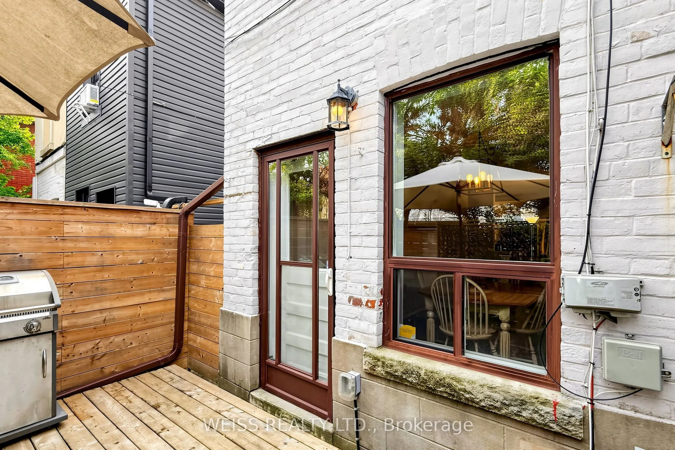 758 Richmond Street W