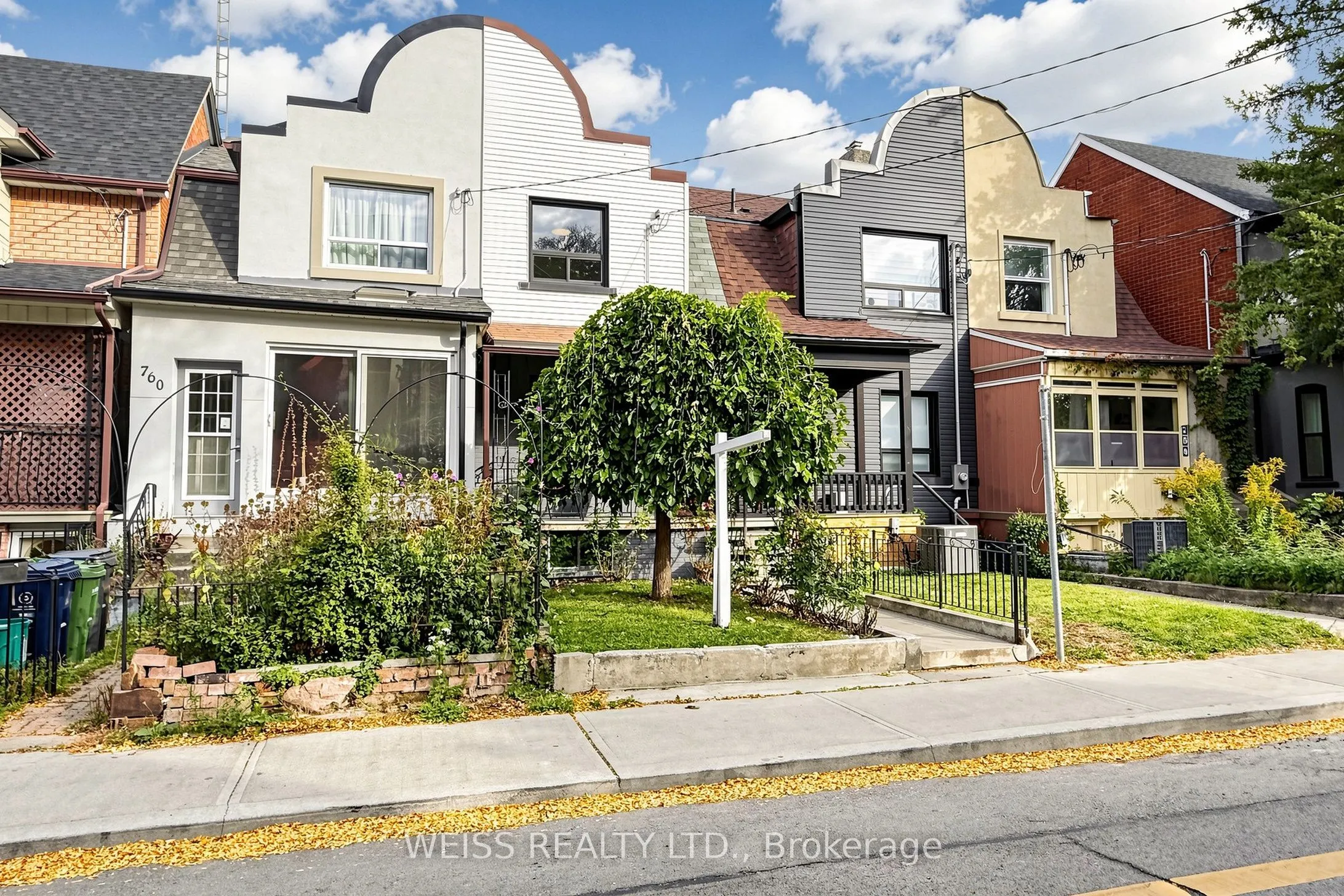 758 Richmond Street W