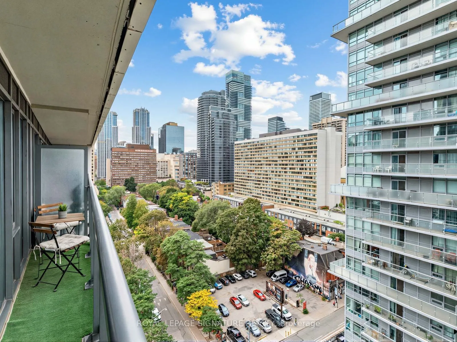 89 Mcgill Street #1204