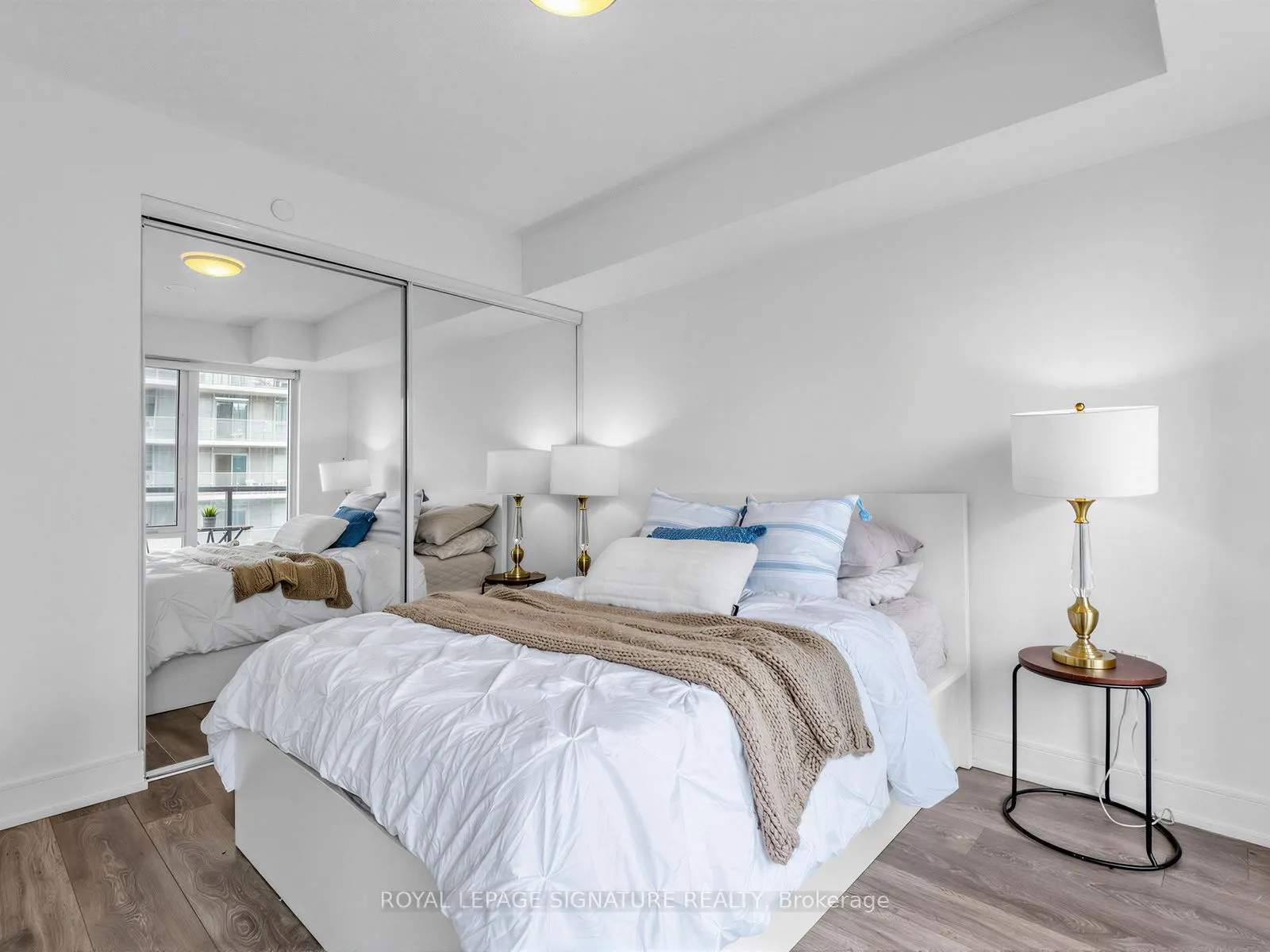89 Mcgill Street #1204