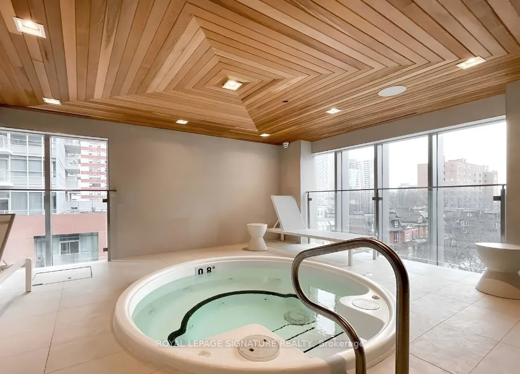 89 Mcgill Street #1204