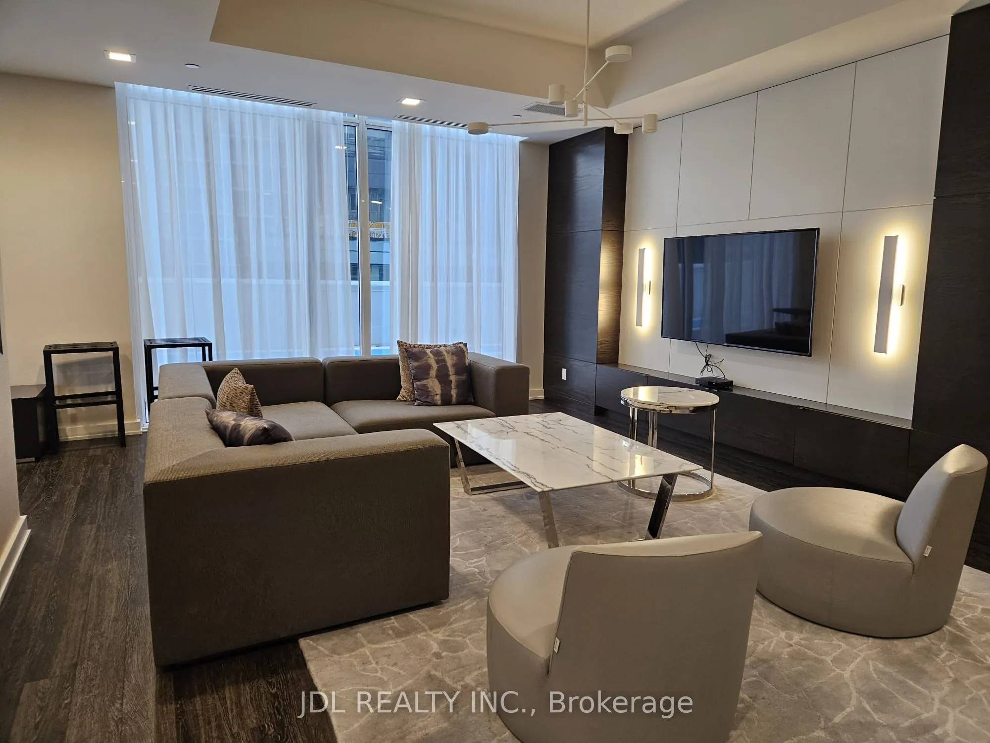 5180 Yonge Street #2112