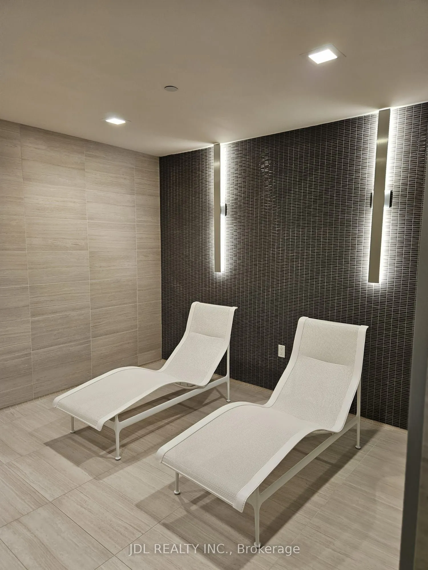 5180 Yonge Street #2112