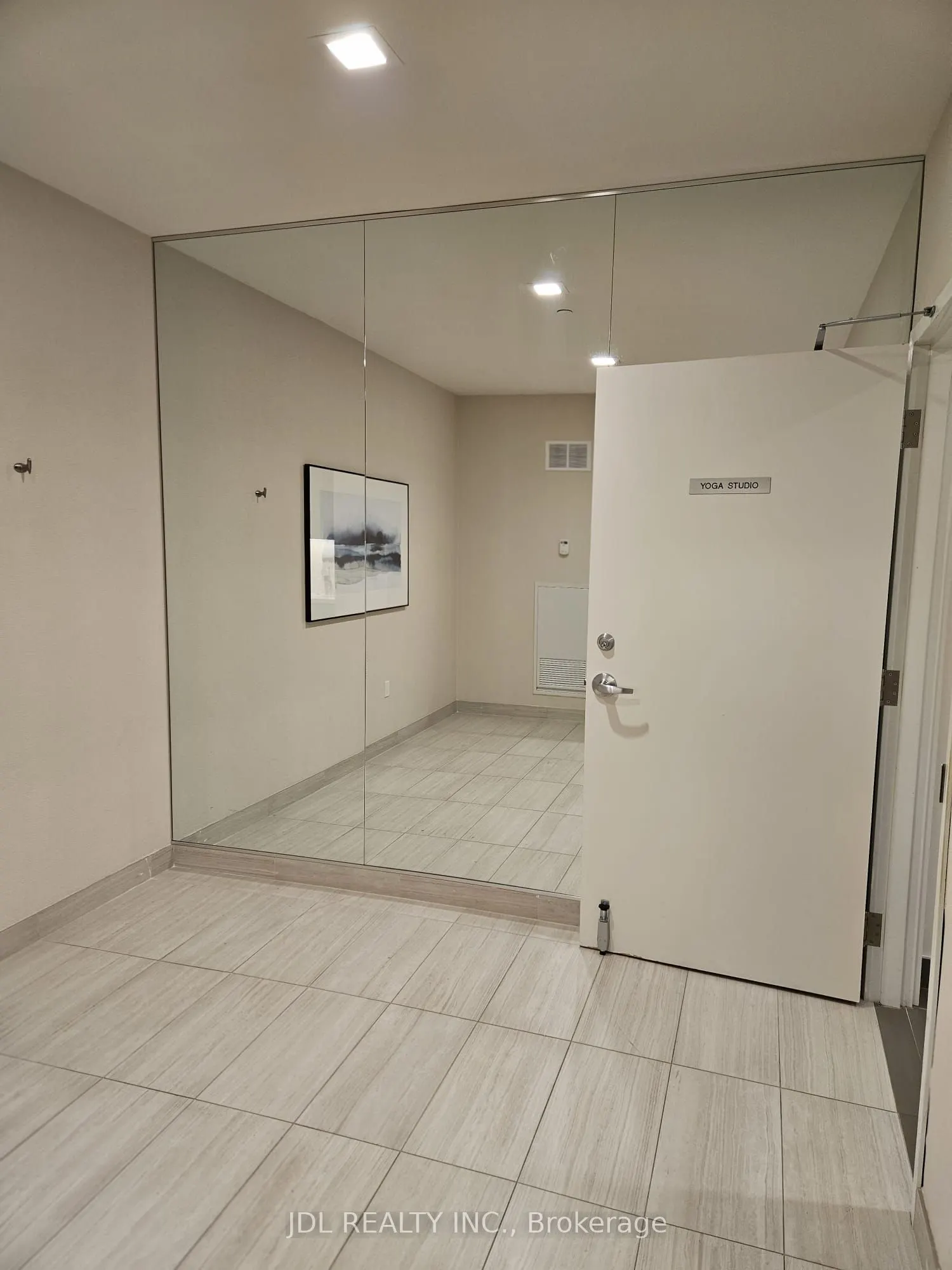 5180 Yonge Street #2112