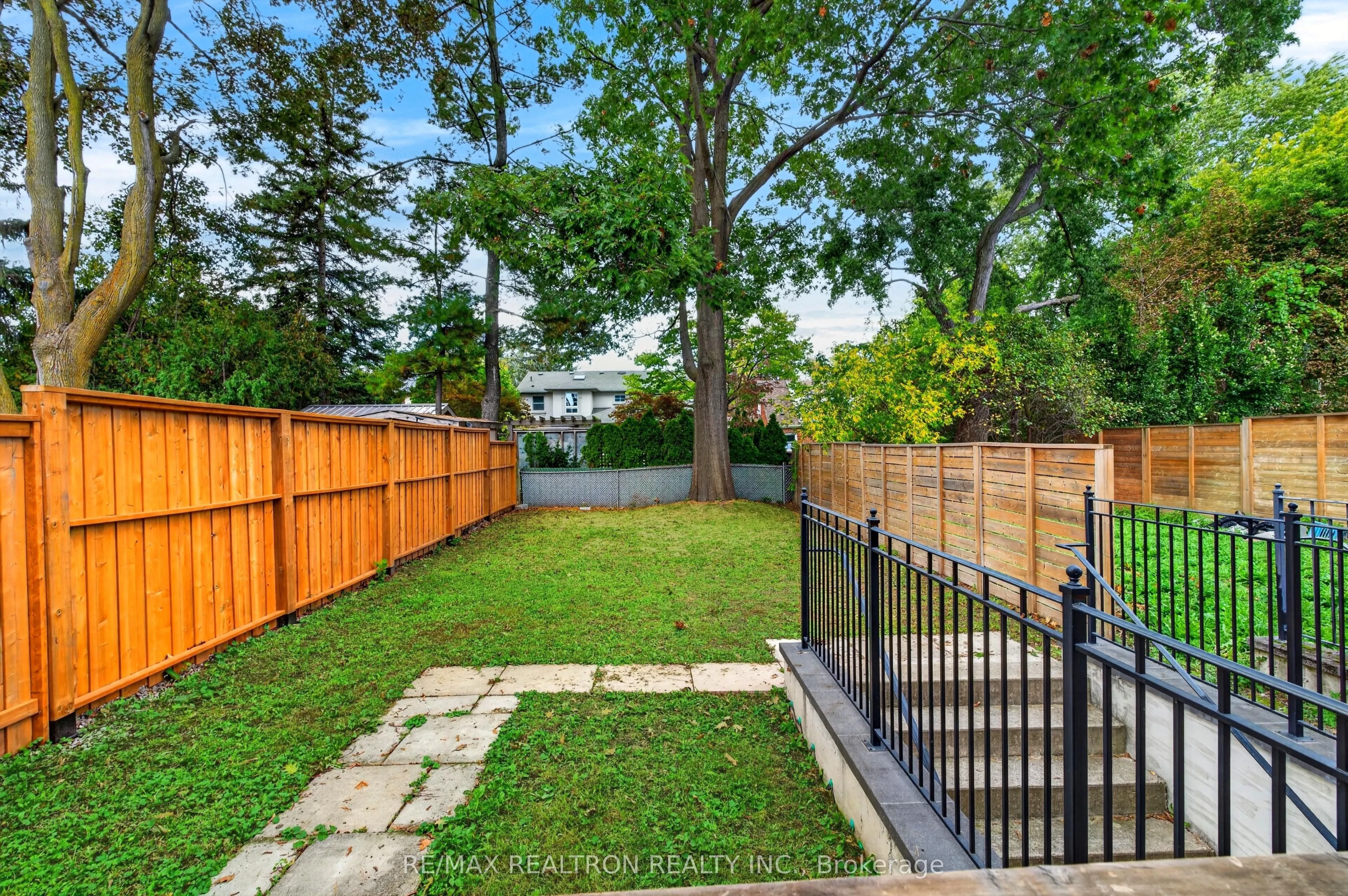 82 Cameron Avenue