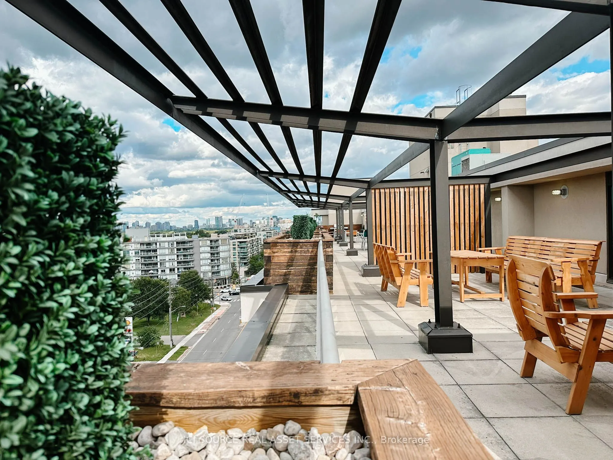 935 Sheppard Avenue W #901