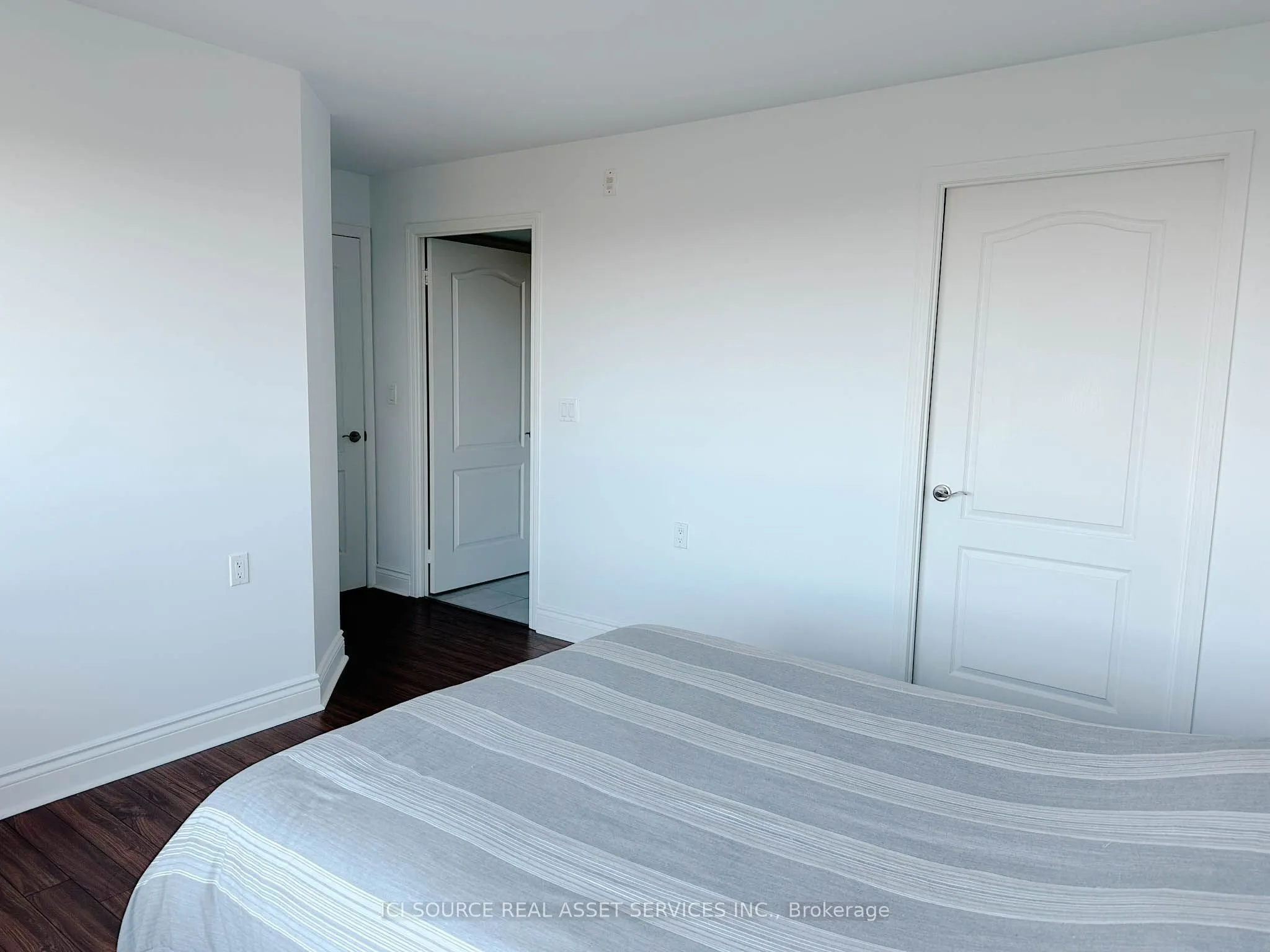 935 Sheppard Avenue W #901
