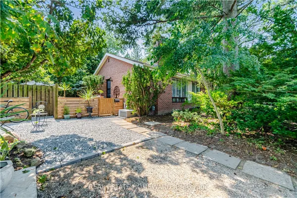 3 Shadwell Place