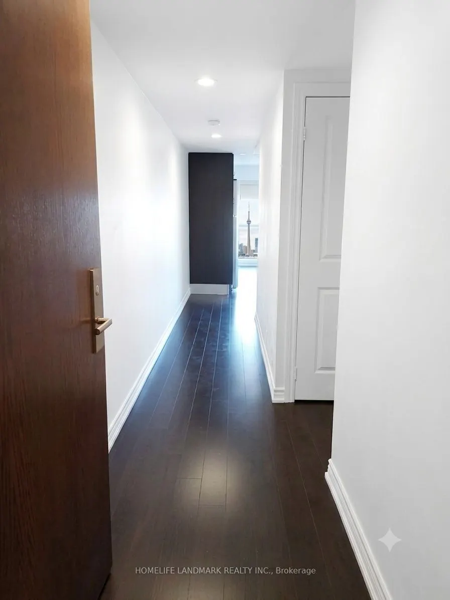 386 Yonge Street #4206