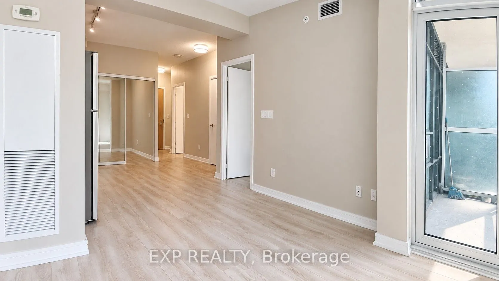 621 Sheppard Avenue E #512
