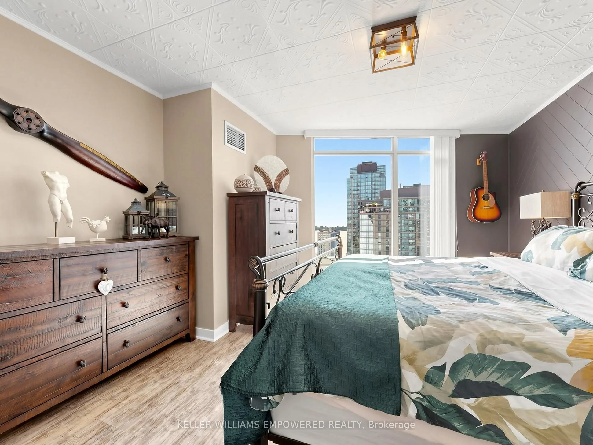 81 Navy Wharf Court #2815