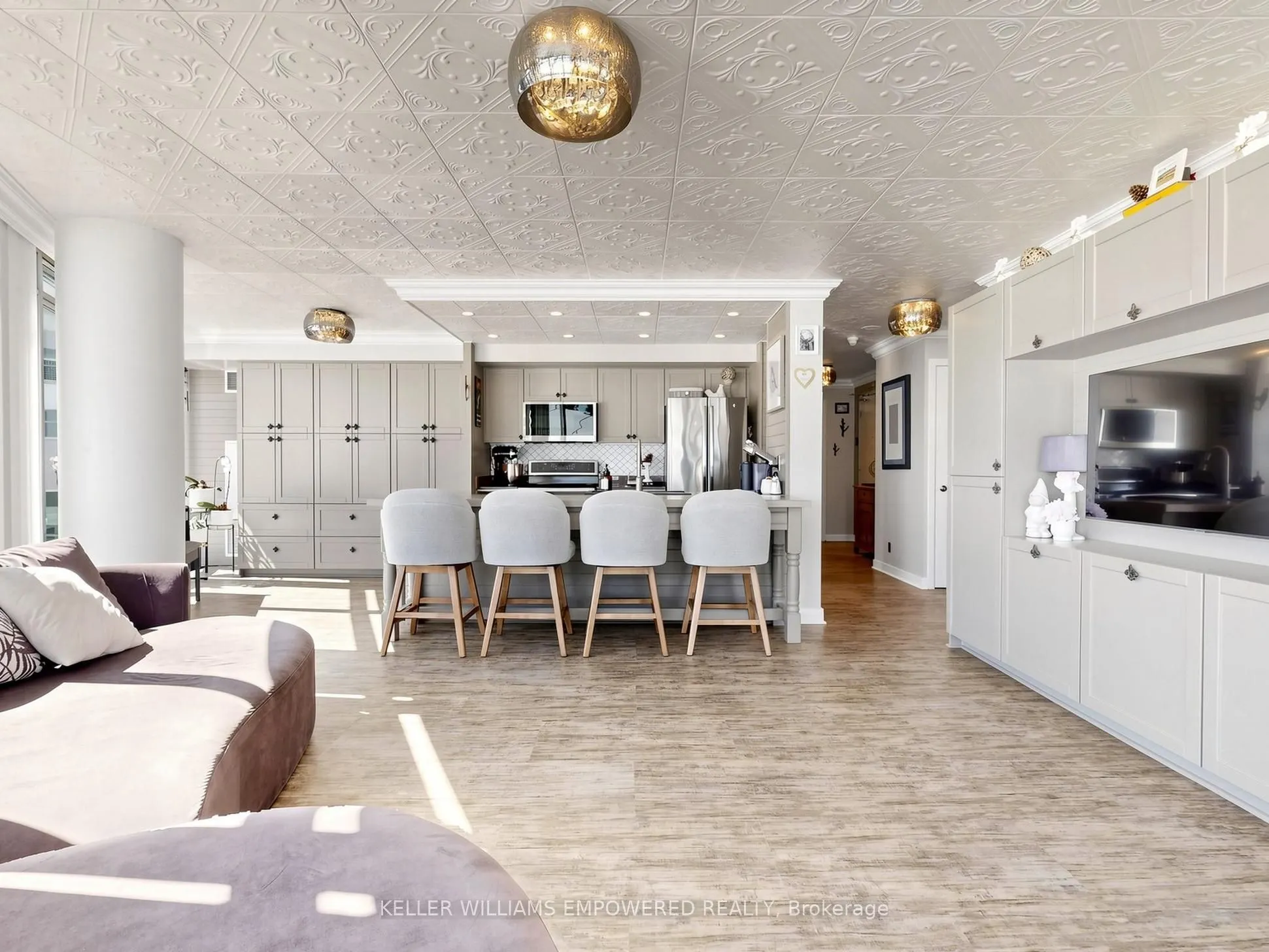 81 Navy Wharf Court #2815