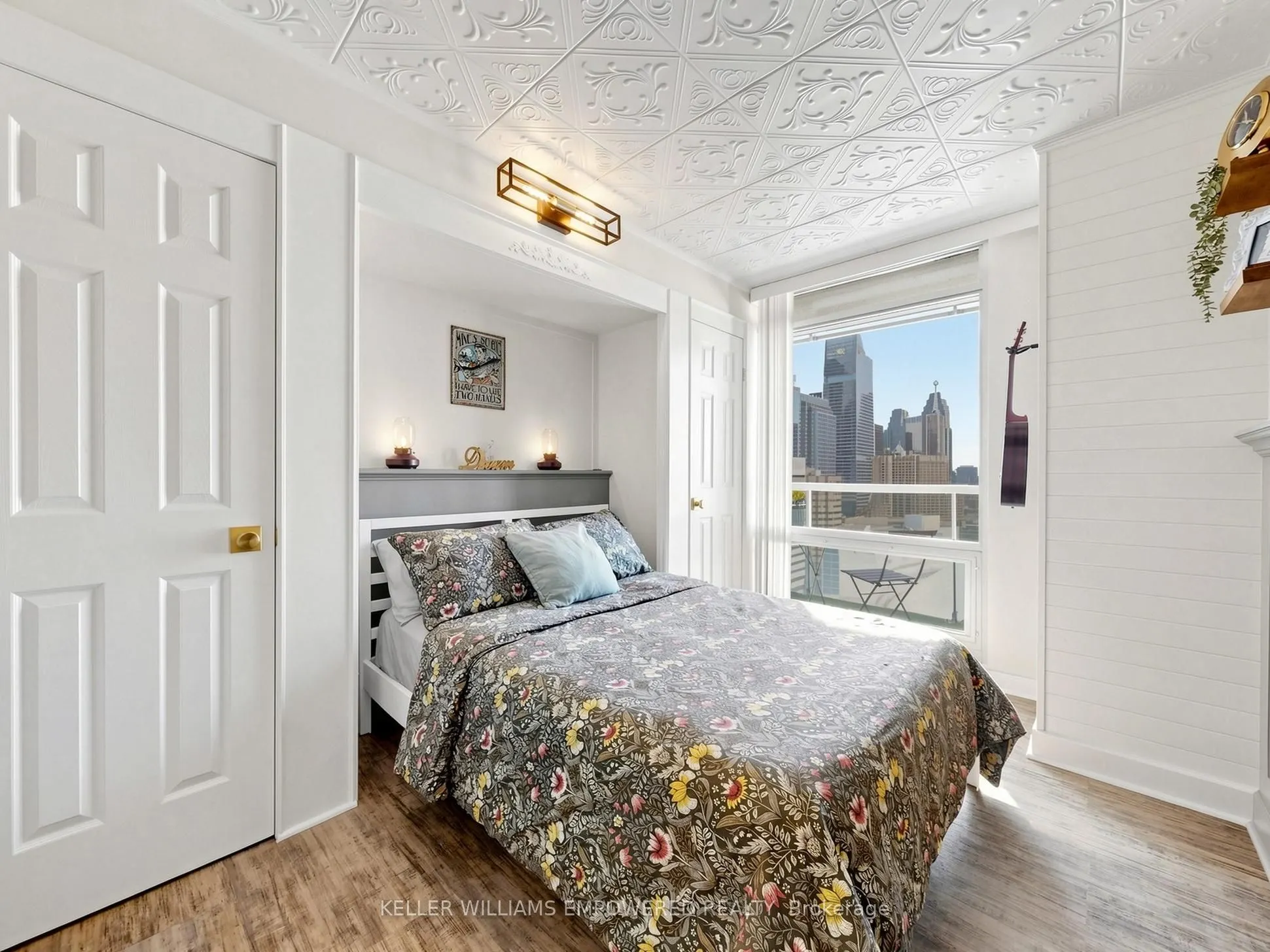 81 Navy Wharf Court #2815
