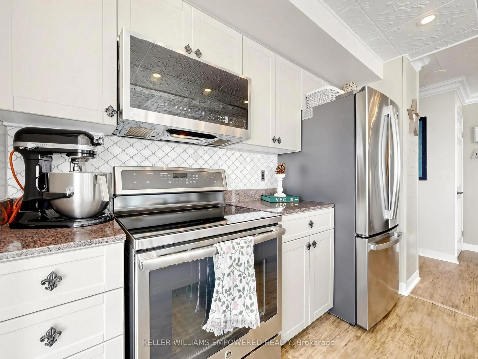 81 Navy Wharf Court #2815