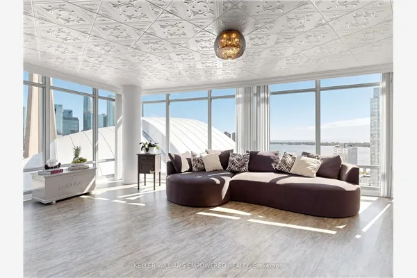 81 Navy Wharf Court #2815