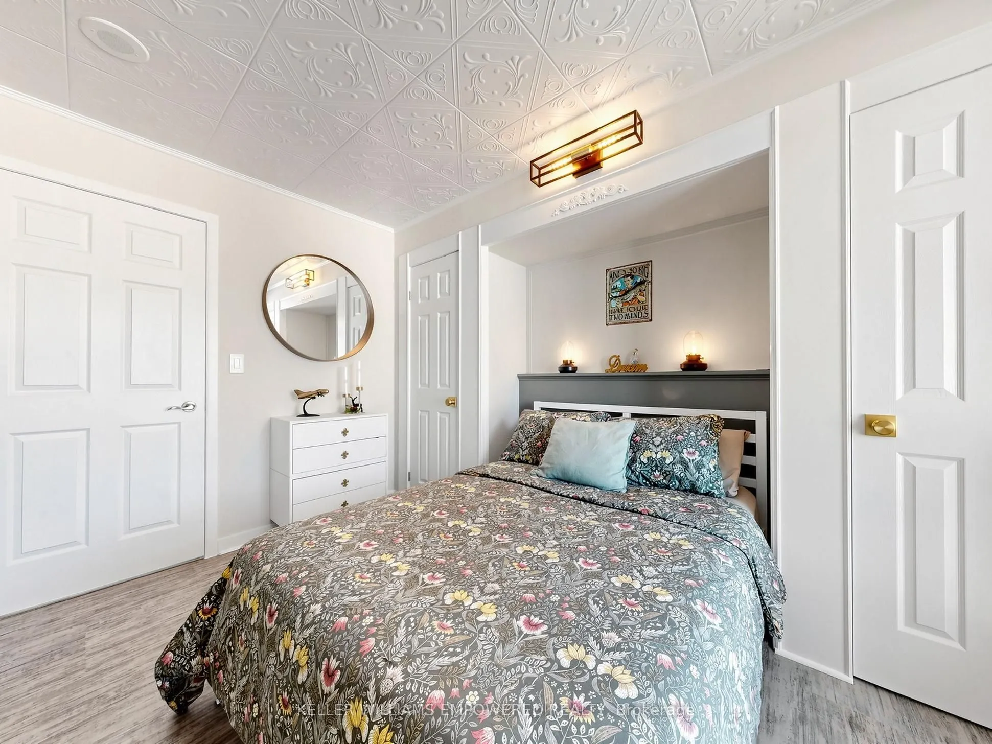 81 Navy Wharf Court #2815