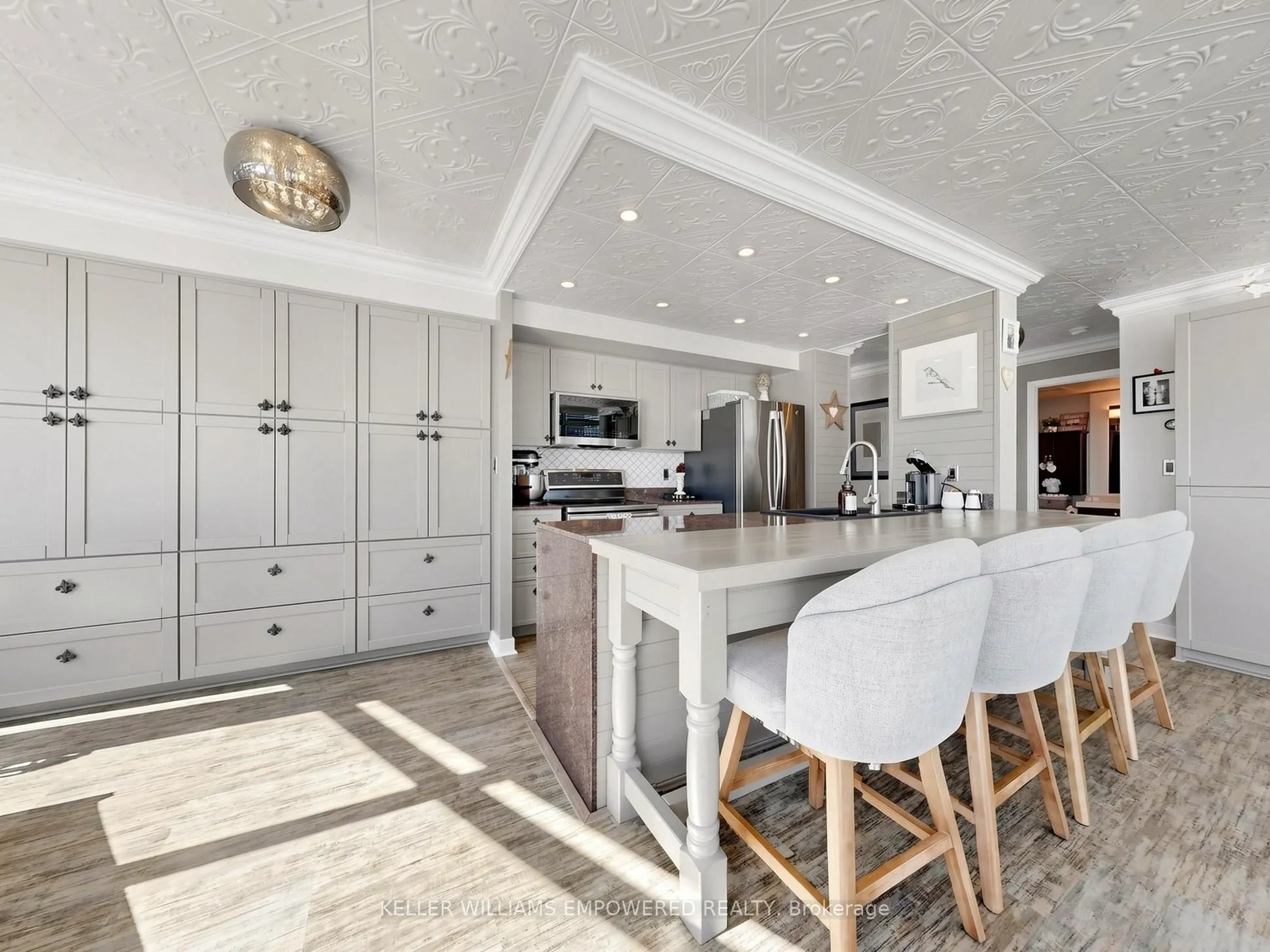 81 Navy Wharf Court #2815
