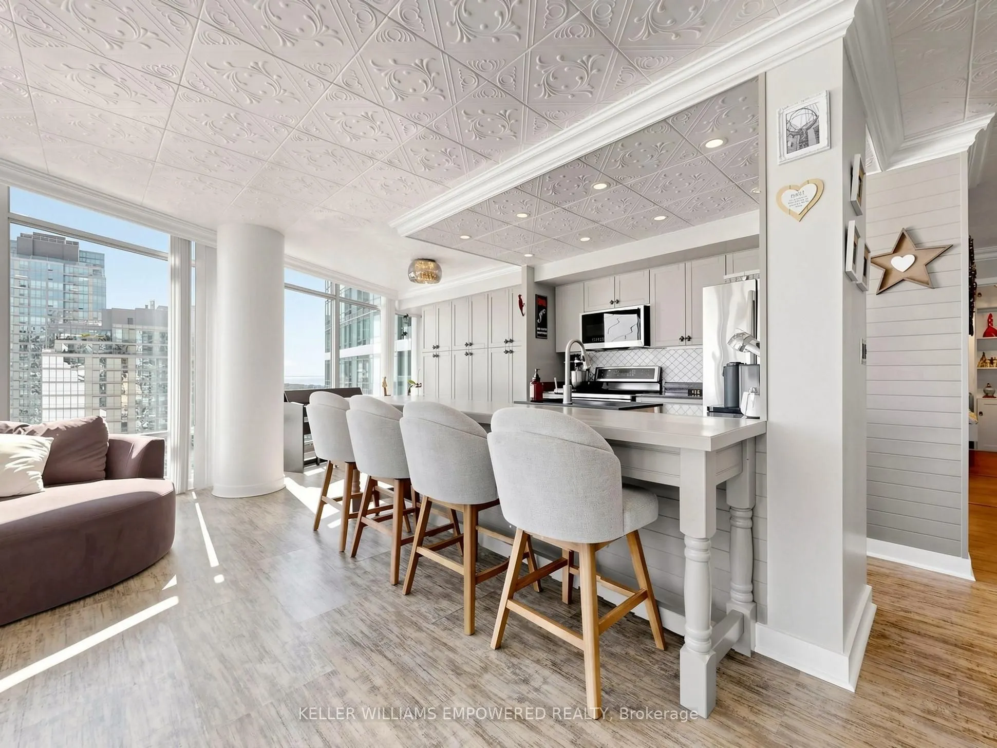 81 Navy Wharf Court #2815