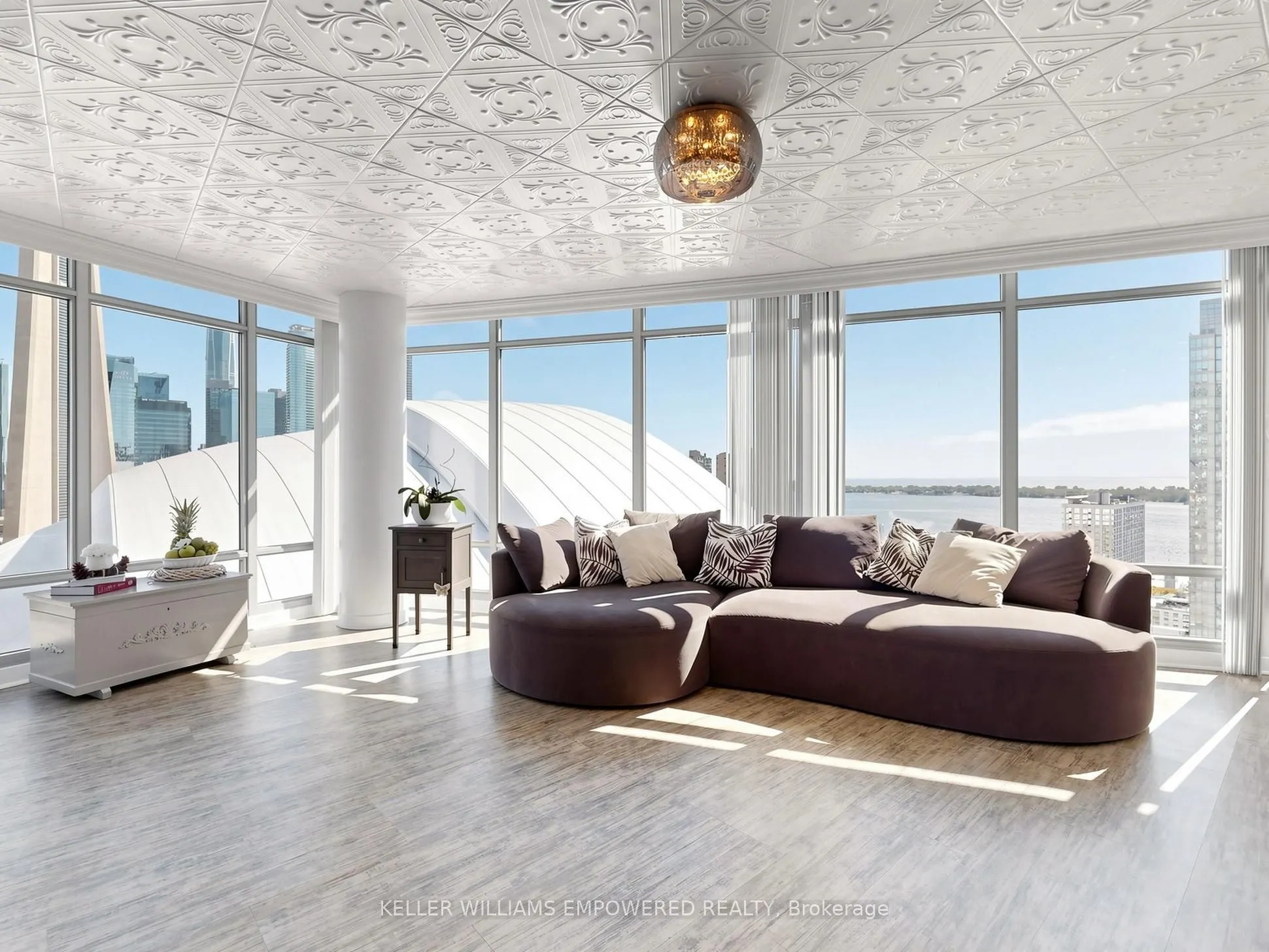 81 Navy Wharf Court #2815