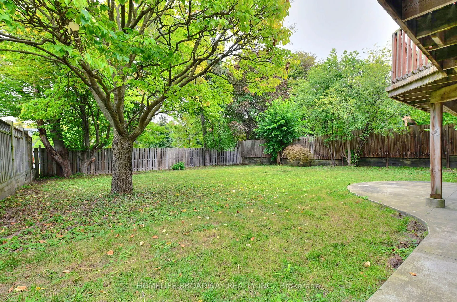 30 Gossamer Avenue