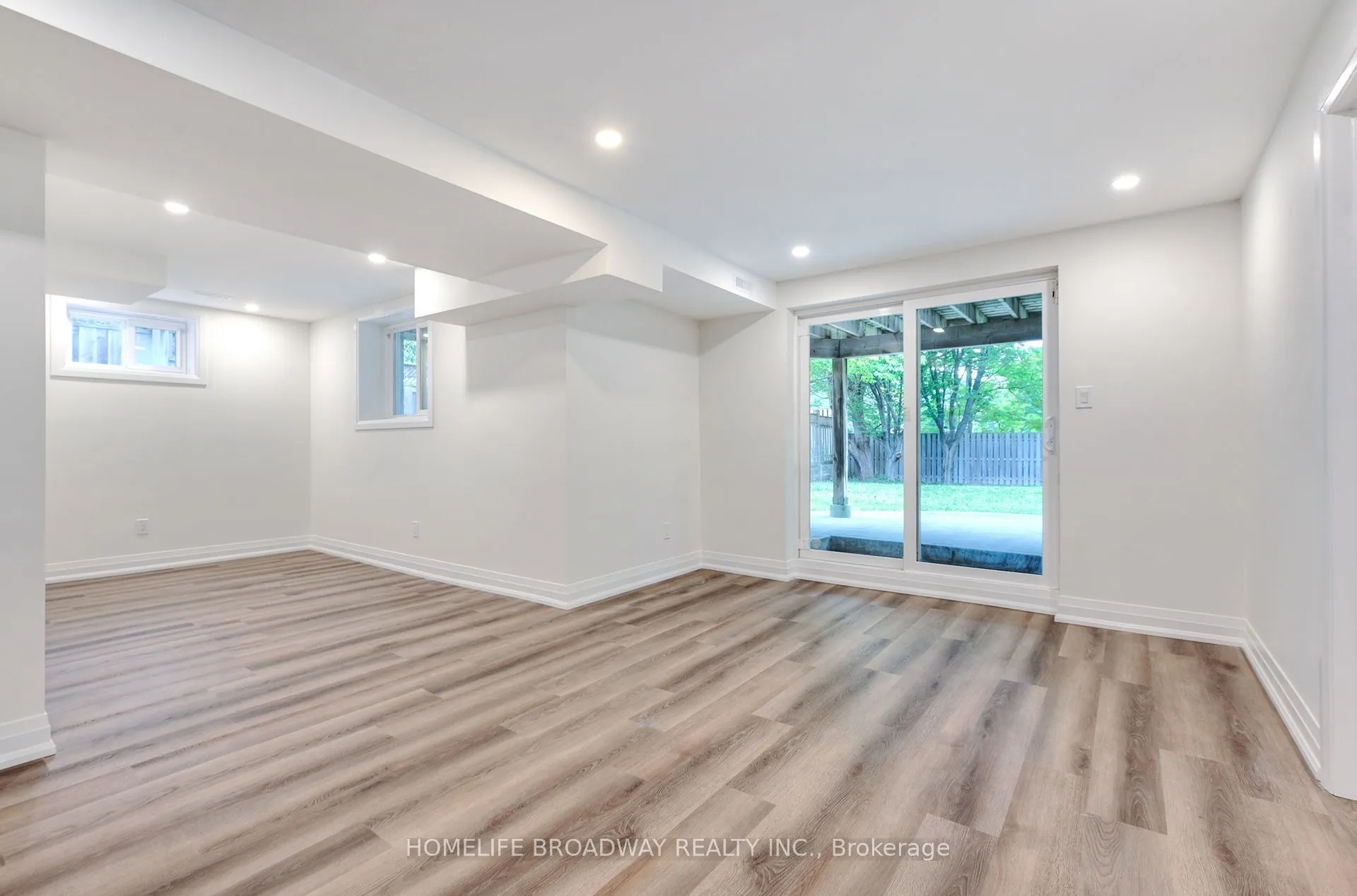 30 Gossamer Avenue